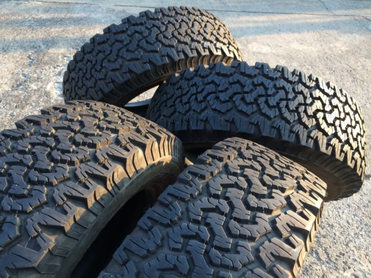 มือ2 BF Goodrich All-Terrain 265 65 r18 สวยจริง มือ2 BF Goodrich All-Terrain 265 65 r18 สวยจริง