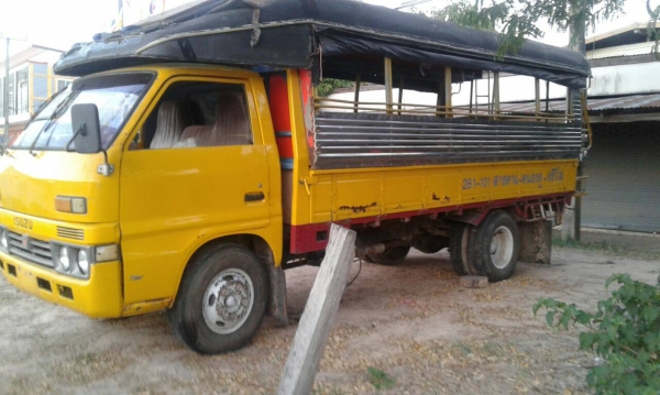 หกล้อ อีซูซุ TL110ฝาดำ ช่วงยาว4.30ม หลังคาโดยสาร สภาพดีพร้อมใช้ ทะเบียนพร้อมโอน หกล้อ อีซูซุ TL110ฝาดำ ช่วงยาว4.30ม หลังคาโดยสาร สภาพดีพร้อมใช้ ทะเบียนพร้อมโอน