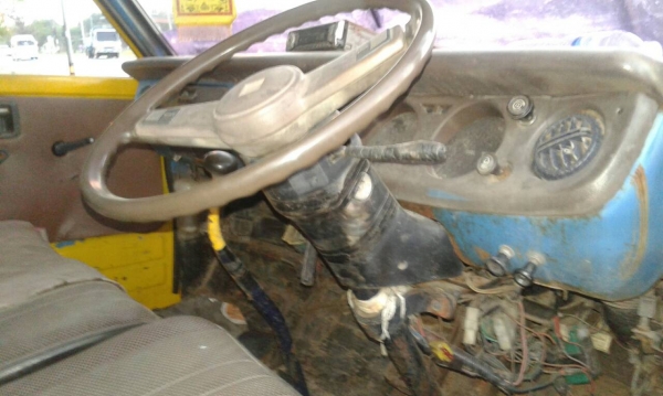 หกล้อ อีซูซุ TL110ฝาดำ ช่วงยาว4.30ม หลังคาโดยสาร สภาพดีพร้อมใช้ ทะเบียนพร้อมโอน หกล้อ อีซูซุ TL110ฝาดำ ช่วงยาว4.30ม หลังคาโดยสาร สภาพดีพร้อมใช้ ทะเบียนพร้อมโอน