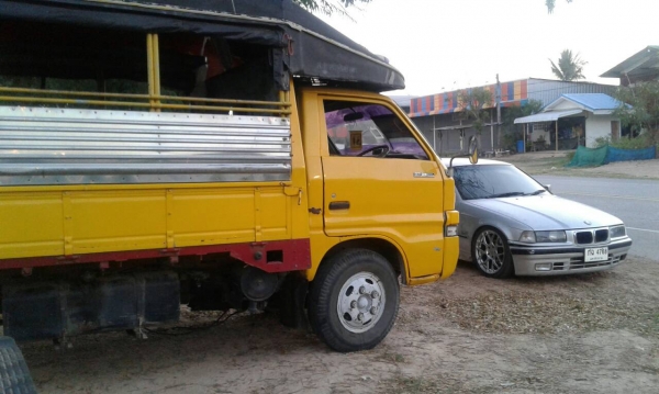 หกล้อ อีซูซุ TL110ฝาดำ ช่วงยาว4.30ม หลังคาโดยสาร สภาพดีพร้อมใช้ ทะเบียนพร้อมโอน หกล้อ อีซูซุ TL110ฝาดำ ช่วงยาว4.30ม หลังคาโดยสาร สภาพดีพร้อมใช้ ทะเบียนพร้อมโอน