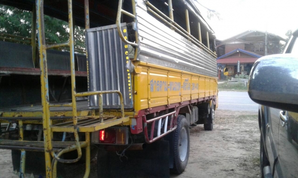 หกล้อ อีซูซุ TL110ฝาดำ ช่วงยาว4.30ม หลังคาโดยสาร สภาพดีพร้อมใช้ ทะเบียนพร้อมโอน หกล้อ อีซูซุ TL110ฝาดำ ช่วงยาว4.30ม หลังคาโดยสาร สภาพดีพร้อมใช้ ทะเบียนพร้อมโอน