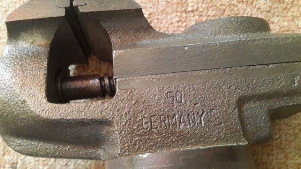 ปากกาจับงานตั้งโต๊ะ germany