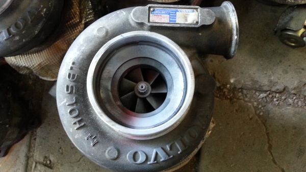 ขายเทอร์โบ เก่าญี่ปุ่น holset hx40 ใส่ 10ล้อได้ ลูกละ 15,000