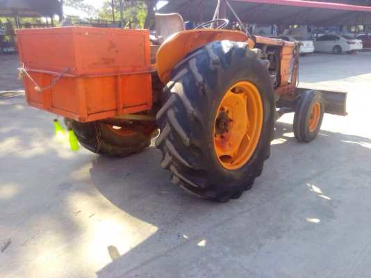 รถไถเฟียสพร้อมใช้งานมีเพลาPTO รถรุ่นใหญ่ครับ รถไถเฟียสพร้อมใช้งานมีเพลาPTO รถรุ่นใหญ่ครับ