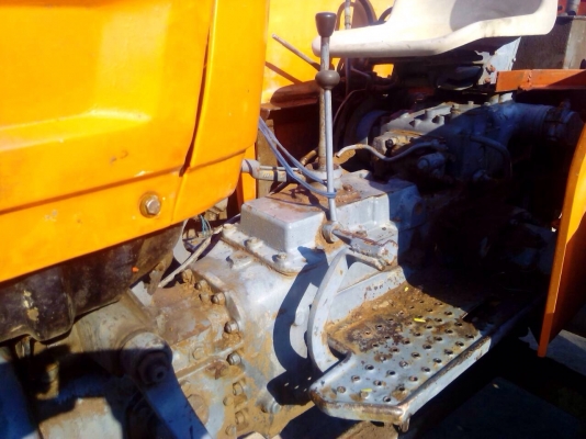 รถไถเฟียสพร้อมใช้งานมีเพลาPTO รถรุ่นใหญ่ครับ รถไถเฟียสพร้อมใช้งานมีเพลาPTO รถรุ่นใหญ่ครับ