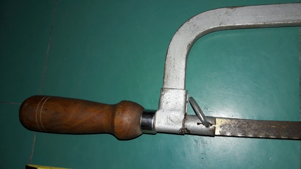 ขายเลื่อยเหล็กงานเก่าเยอรมันด้ามไม้รุ่นเก่าสวย ขายเลื่อยเหล็กงานเก่าเยอรมันด้ามไม้รุ่นเก่าสวย