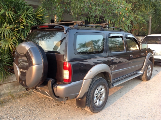 นิสสัน เอ๊กไซเตอร์ ปี 03 เครื่อง 3000 ZDI  โฟวิล 4WD