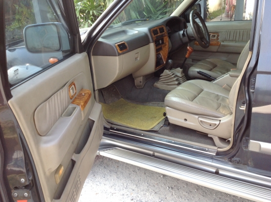 นิสสันไทยรุ่ง เอ๊กไซเตอร์ เครื่อง 3000 ZDI  4WD ขับเคลื่อน 4 ล้อ