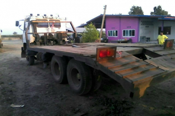 ขายๆ เทนเลอร์ ลากแม็คโค 200 สิบล้อ ฮีโน่ ซูโม่ FM 227 M 220แรง สโลส 2เพา ท้ายลากบรรทุก แม็คโค 200 สภาพพร้อมใช้ ทะเบียนพร้อมโอน