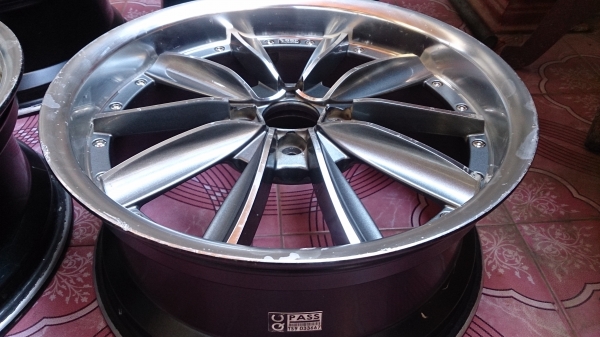 VIP Loop 17 กว้าง 7.5 ตามสภาพครับ 4500