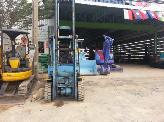 ขาย รถโฟล์คลิฟท์ โคมัสสุ 2.5 T-10 เสาสูง 4.5 เมตร เอกสารนำเข้า ทำสีแล้วเรียบร้อย ราคา 250,000 บาท ขาย รถโฟล์คลิฟท์ โคมัสสุ 2.5 T-10 เสาสูง 4.5 เมตร เอกสารนำเข้า ทำสีแล้วเรียบร้อย ราคา 250,000 บาท