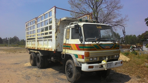 ขายสิบล้อHENOดั๊ม185แรงม้า