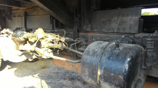 ขายสิบล้อHENOดั๊ม185แรงม้า