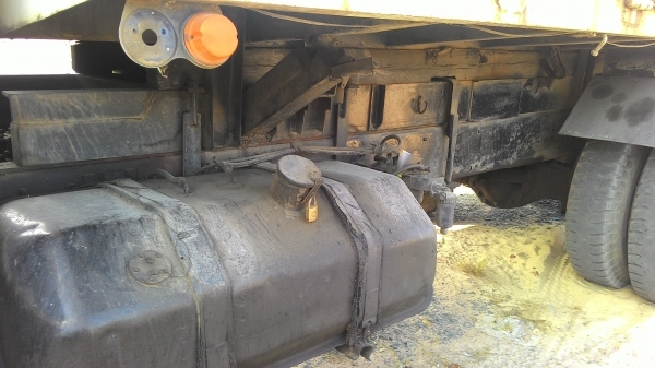 ขายสิบล้อHENOดั๊ม185แรงม้า