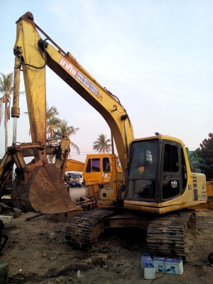 ขายแบคโฮ komatsu pc100-6