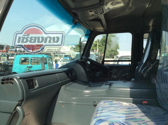 หัวเก๋ง NISSAN ปลาวาฬ