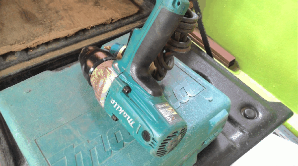 ขายด่วนบล๊อกไฟฟ้า Makita TW0350 400W. ขายด่วนบล๊อกไฟฟ้า Makita TW0350 400W.