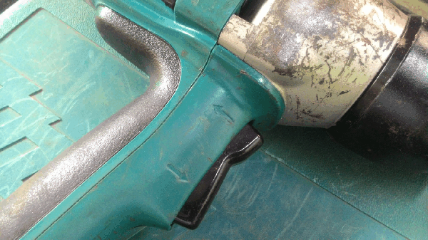 ขายด่วนบล๊อกไฟฟ้า Makita TW0350 400W. ขายด่วนบล๊อกไฟฟ้า Makita TW0350 400W.