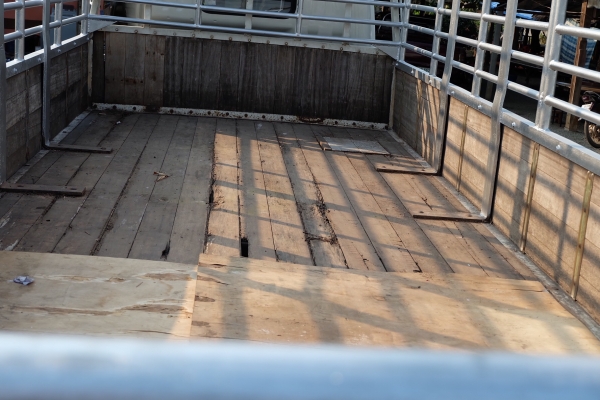 อยากขาย FC4JJMR สมอทอง เครื่อง JO5C 4สูบ 165 แรง ปี45 ห้างแท้