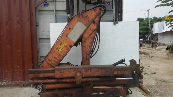 ็HIAB ติดท้ายรถ 3 ตัน เก่านอก 50000