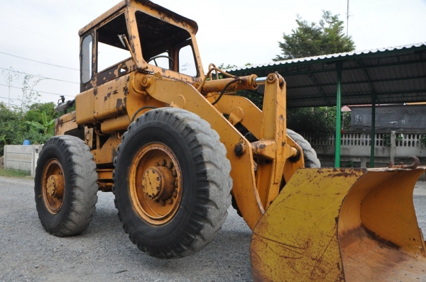 ขายรถตัก Komatsu JH30B ; รถเก่าญี่ปุ่น 100\%;  สภาพสวยพร้อมใช้งานได้ทันที สนใจติดต่อ 081-9485494