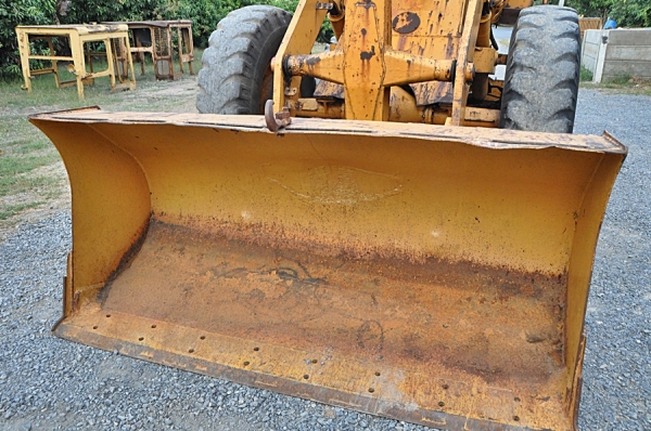 ขายรถตัก Komatsu JH30B ; รถเก่าญี่ปุ่น 100\%;  สภาพสวยพร้อมใช้งานได้ทันที สนใจติดต่อ 081-9485494