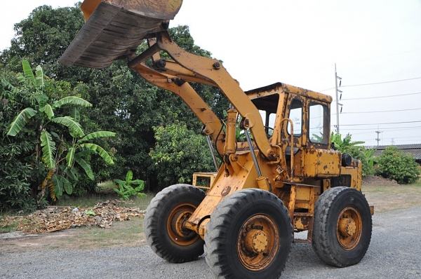ขายรถตัก Komatsu JH30B ; รถเก่าญี่ปุ่น 100\%;  สภาพสวยพร้อมใช้งานได้ทันที สนใจติดต่อ 081-9485494