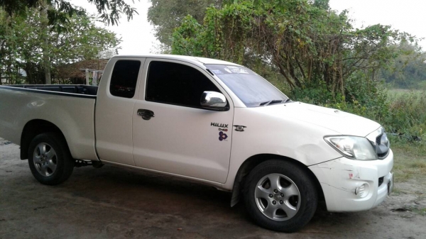 ขายกะบะวีโก้ D4D 2.5 Eสมาร์ทแค็ป ปี 2011