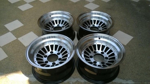 ล้อbgขอบ15*8 6/139.7 et0 ราคาสุดๆ10000 ถ้วนครับ