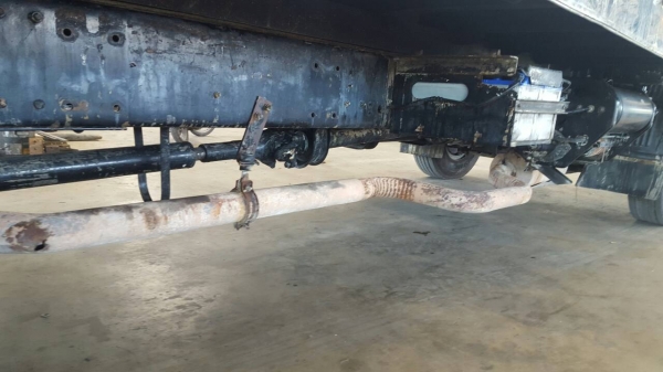 (ขายเฉพาะหัวคัซซี)10ล้อเพลาเดียวยาว7.50ม HINO 500-260แรงม้าปี53 (ขายเฉพาะหัวคัซซี)10ล้อเพลาเดียวยาว7.50ม HINO 500-260แรงม้าปี53