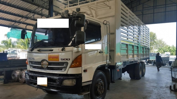 (ขายเฉพาะหัวคัซซี)10ล้อเพลาเดียวยาว7.50ม HINO 500-260แรงม้าปี53 (ขายเฉพาะหัวคัซซี)10ล้อเพลาเดียวยาว7.50ม HINO 500-260แรงม้าปี53