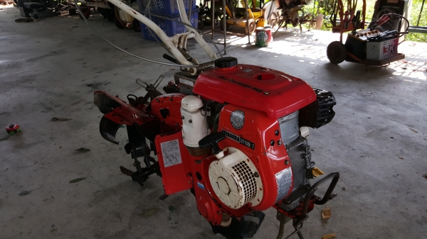 รถพรวนดิน สาดออกข้าง ล้อเดี่ยว รถพรวนดิน สาดออกข้าง ล้อเดี่ยว