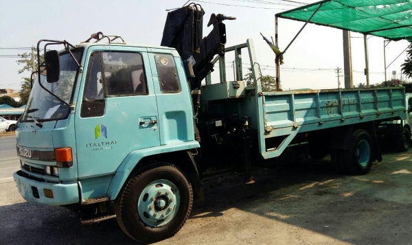 ขายเรียบร้อย ครับ หกล้อ อีซูซุ ร็อค FTR32LY 195นางฟ้า ติดเฮียบ พับ 5ตัน สภาพดีมากๆสวยจัดเดิมทั้งคัน รถห้างแท้ ทะเบียนพร้อมโอน