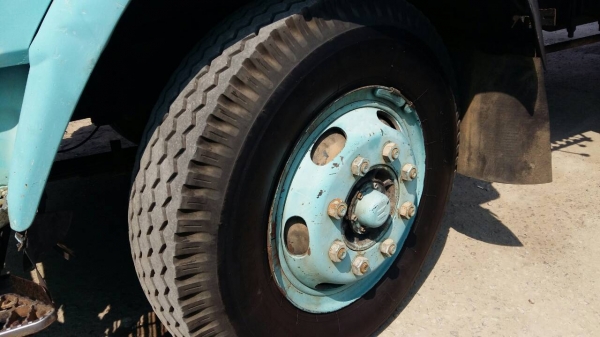 ขายเรียบร้อย ครับ หกล้อ อีซูซุ ร็อค FTR32LY 195นางฟ้า ติดเฮียบ พับ 5ตัน สภาพดีมากๆสวยจัดเดิมทั้งคัน รถห้างแท้ ทะเบียนพร้อมโอน