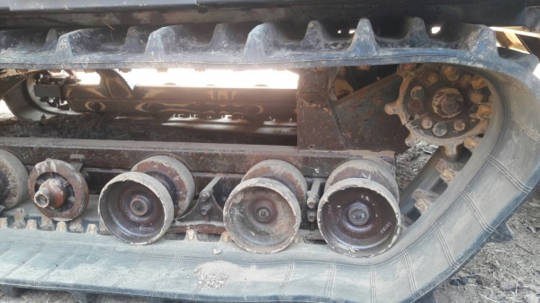 เอามาลดราคาขายได้ขายไปเลย  550,000  บาท ครับ มีเวลาแค่ 7 วันราคานี้  รถสภาพดี 1,4xx ชั่วโมง