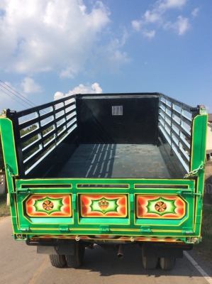 6ล้อ ISUZU ROCKY ดั๊ม เครื่อง 175 แรง เบรคจิ๊ฟฟี่ พวงมาลัยพาว์เวอร์ ช่วงล่างใหญ่ หัวดี เครื่องดี ครัทซีสวย ยาง825 ช่วงล้อ 3.8 ม. รถสวยพร้อมใช้งาน ขาย 600,000 บาท( ศุภากร 081- 1903107 ,081-4252943)