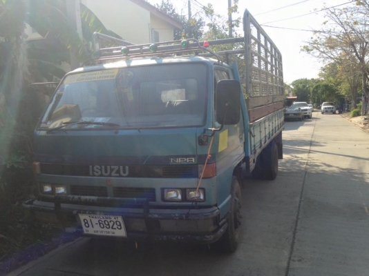 ขายครับNPR115. รถห้างแท้ปี36 เกียร์สั้น เครื่องดีมาก. คัสชีใสเลยไม่มีตำนิ. เดิมๆทั้งเส้น หัวภายในครบ. ไม่มีผุ. ยางหน้าดี ยางหลังพอได้  คอกเหล็กพร้อมใช้งาน.  ราคา 385000 ต่อรองได้ สนใจ0930693225 สารคาม