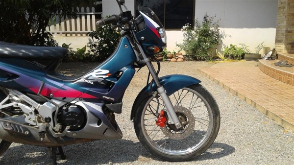 ขายโนวาแดชเอกสารพร้อมโอนภาษีขาดเกินรถเดิมเครื่องดีไฟออกแตรดังเจ้าของรักษาสภาพดีมาก ขาย 7900