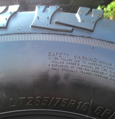 14800 ยางMud 265/75/16 สวยๆ