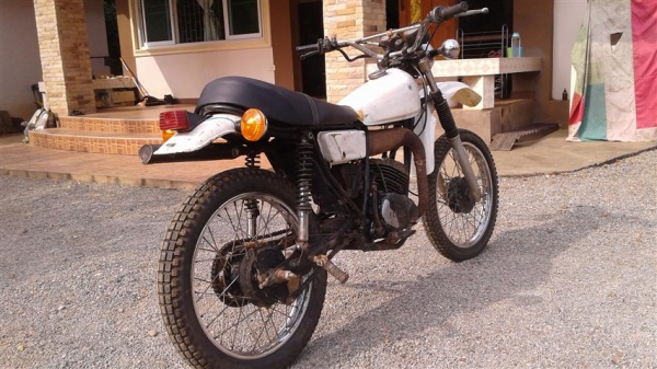 ขาย DT100 ออกใบซื้อขายรถเดิมแห้งๆเครื่องดีเหมาะเอาไปปั้น ขาย 8900