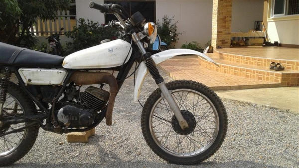 ขาย DT100 ออกใบซื้อขายรถเดิมแห้งๆเครื่องดีเหมาะเอาไปปั้น ขาย 8900