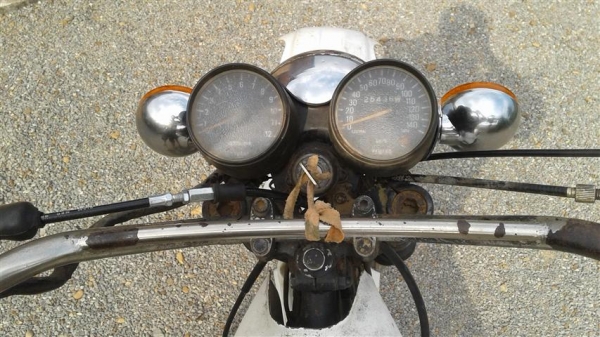 ขาย DT100 ออกใบซื้อขายรถเดิมแห้งๆเครื่องดีเหมาะเอาไปปั้น ขาย 8900