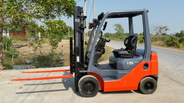 ขายด่วนรถยก TOYOTA 8FGตันใหม่ล่าสูดยก1.5ตันเสาสูง3เมตรงาสไลยร์ได้ยางตัน4เส้นรถนอกยังไม่เคยใช้งานในเมืองไทยเลย=รุ่นใหม่ขายถูกๆๆ