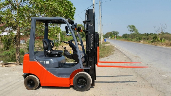 ขายด่วนรถยก TOYOTA 8FGตันใหม่ล่าสูดยก1.5ตันเสาสูง3เมตรงาสไลยร์ได้ยางตัน4เส้นรถนอกยังไม่เคยใช้งานในเมืองไทยเลย=รุ่นใหม่ขายถูกๆๆ