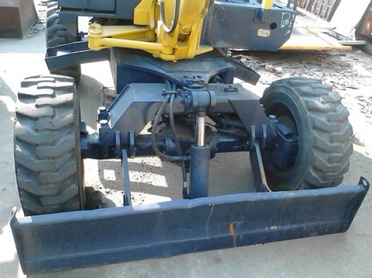 รถแบคโฮล้อยาง KOMATSU รุ่น PW 20 -1