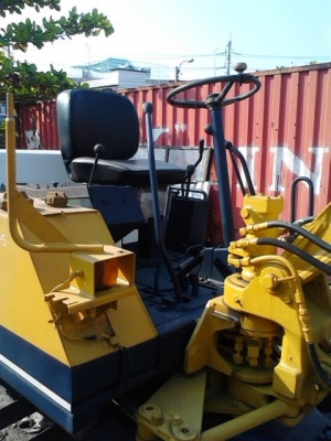 รถแบคโฮล้อยาง KOMATSU รุ่น PW 20 -1