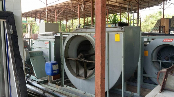 โบลเวอร์ สินค้าใหม่เพิ่งเข้าวันนี้ครับ !! สภาพพร้อมใช้ สภาพดี การันตีจากร้านวินิตร