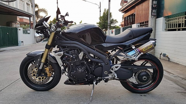 ขาย Triumph Speed triple 1050 ปี2008 ราคาเบาๆ