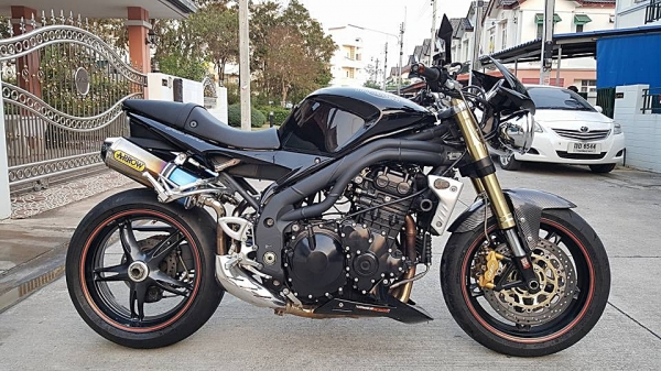 ขาย Triumph Speed triple 1050 ปี2008 ราคาเบาๆ