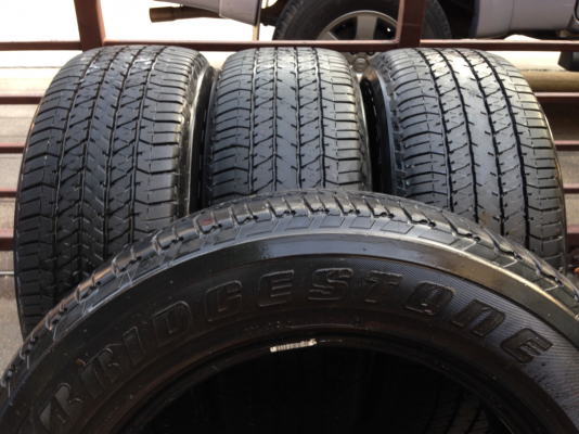 ยาง Bridgestone 255 60 18 ดอกเต็ม ไม่มีปะ ราคาไม่แพง